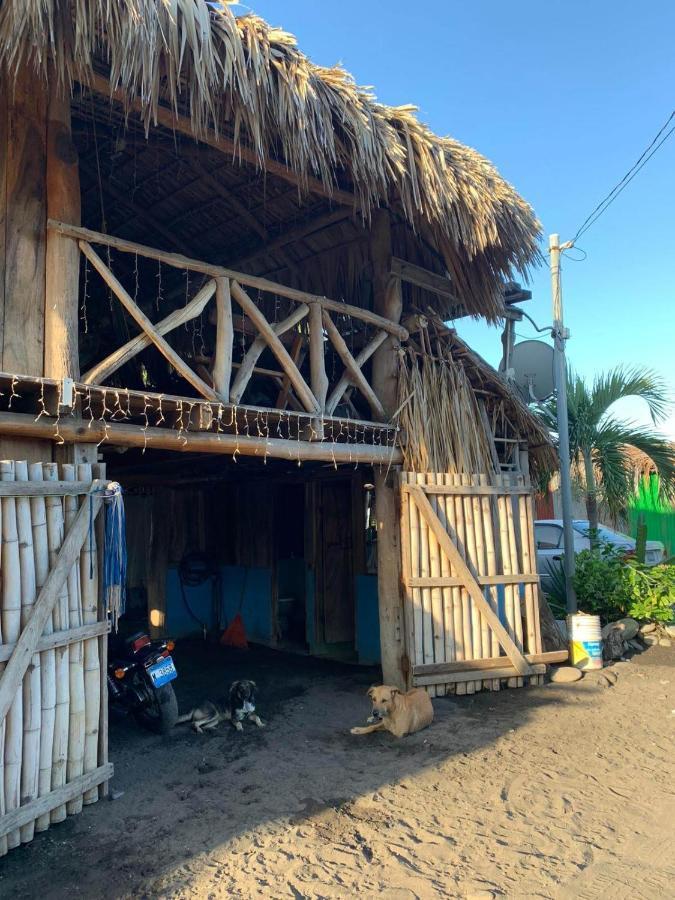 Pelicano Surf Camp Apartman La Libertad Kültér fotó